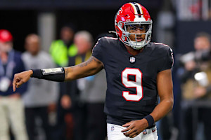 Michael Penix Jr. Played 'Almost Flawless Football' in 1st NFL Start, Falcons HC Says