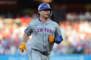 MLB Rumors: Pete Alonso, Mets Have 'Sizable Gap' in Contract Talks amid Free Agency