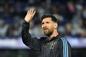 Lionel Messi, Lakers Icon Magic Johnson Awarded Medal of Freedom by President Biden