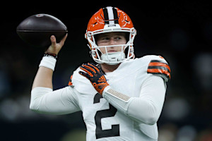 Bailey Zappe Becomes Browns' 40th Different Starting QB Since 1999; Extends Record