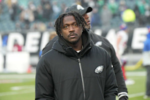 A.J. Brown Helps 'Inner Excellence' Become Best Seller After Reading on Eagles' Bench