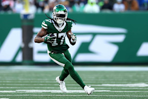 Xavier McKinney Recruits Jets' Davante Adams Back to Packers amid Tee Higgins Rumors