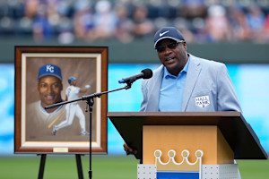 NFL, MLB Legend Bo Jackson Gives Up $21M Judgment Awarded in Extortion Case