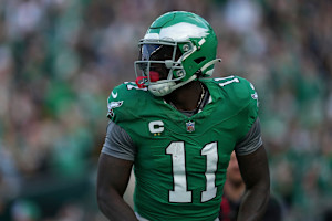 Eagles Visited By 'Inner Excellence' Author Jim Murphy After Viral A.J. Brown Video