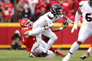 C.J. Stroud, Texans Disappoint NFL Fans with Missed Chances in Playoff Loss to Chiefs