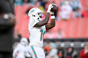 Tyreek Hill: 'Frustration' Led to 'I'm Out' Comments After Dolphins Season Ended