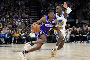 De'Aaron Fox Trade Rumors: Kings Have Received 'Dozens' of Calls About Star