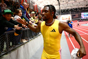 Video: Noah Lyles Trolls Tyreek Hill After Winning New Balance Indoor Grand Prix Race