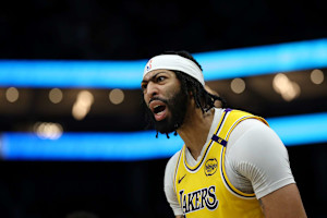 Anthony Davis: 'I Was Shocked' by Lakers' Trade to Mavs for Luka Dončić