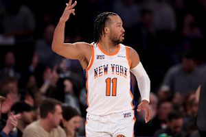 Jalen Brunson, Lillard and All Contestants Revealed for 2025 NBA 3-Point Contest