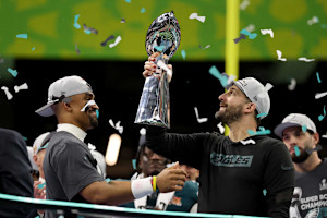Eagles' Nick Sirianni: Kellen Moore 'Let's Run This S--t Back' amid Saints HC Rumors
