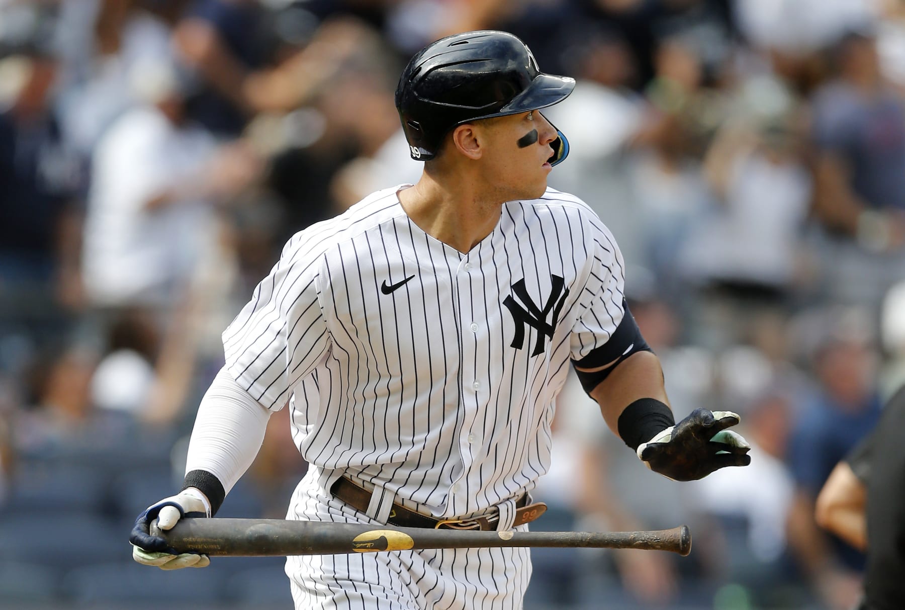NEW YORK, NEW YORK - SEPTEMBER 05: Aaron Judge #99 of the New York Yankees follows through on his sixth inning two run home run against the Minnesota Twins at Yankee Stadium on September 05, 2022 in New York City. The Yankees defeated the Twins 5-2. (Photo by Jim McIsaac/Getty Images)