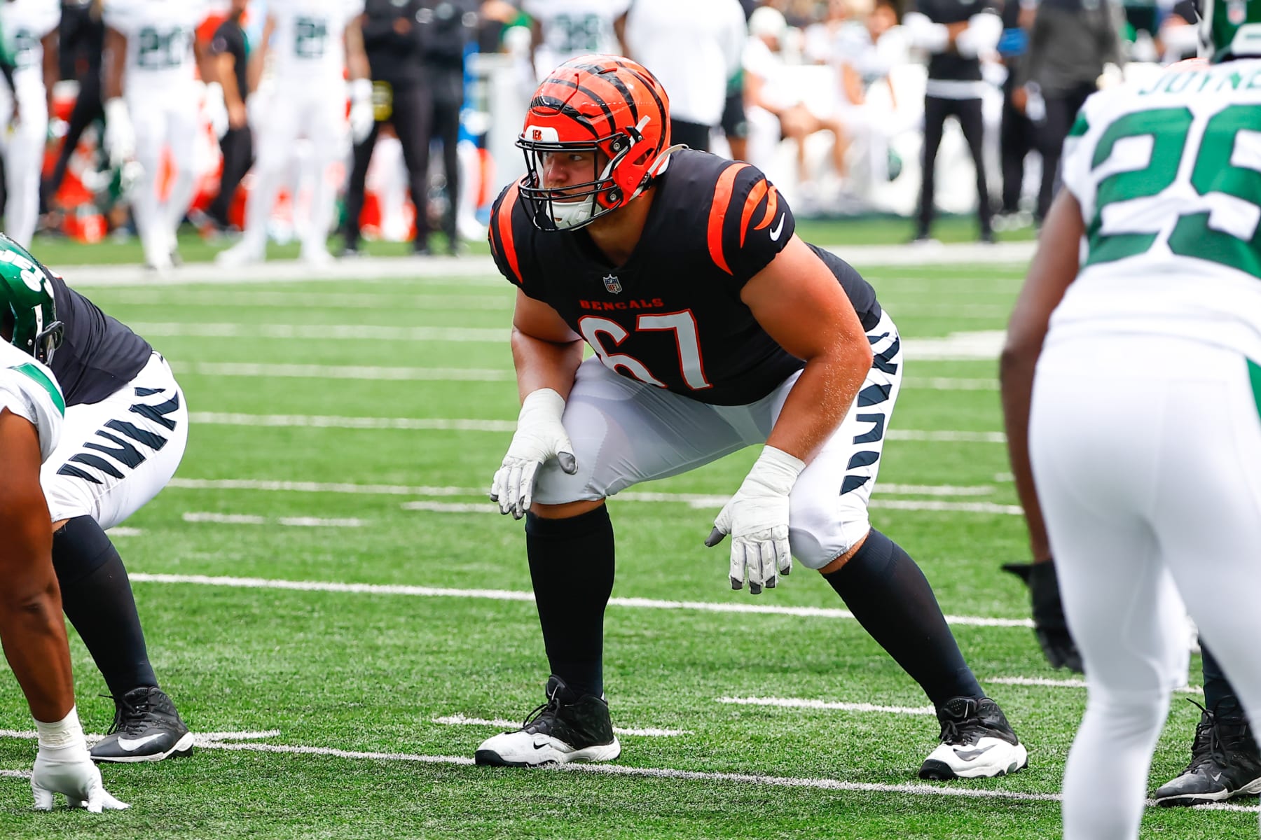 EAST RUTHERFORD, NJ - SEPTEMBER 25: Cincinnati Bengals offensive tackle Cordell Volson (67) during the National Football League game between the New York Jets and the Cincinnati Bengals on September 25, 2022 at MetLife Stadium in East Rutherford, New Jersey. (Photo by Rich Graessle/Icon Sportswire via Getty Images)
