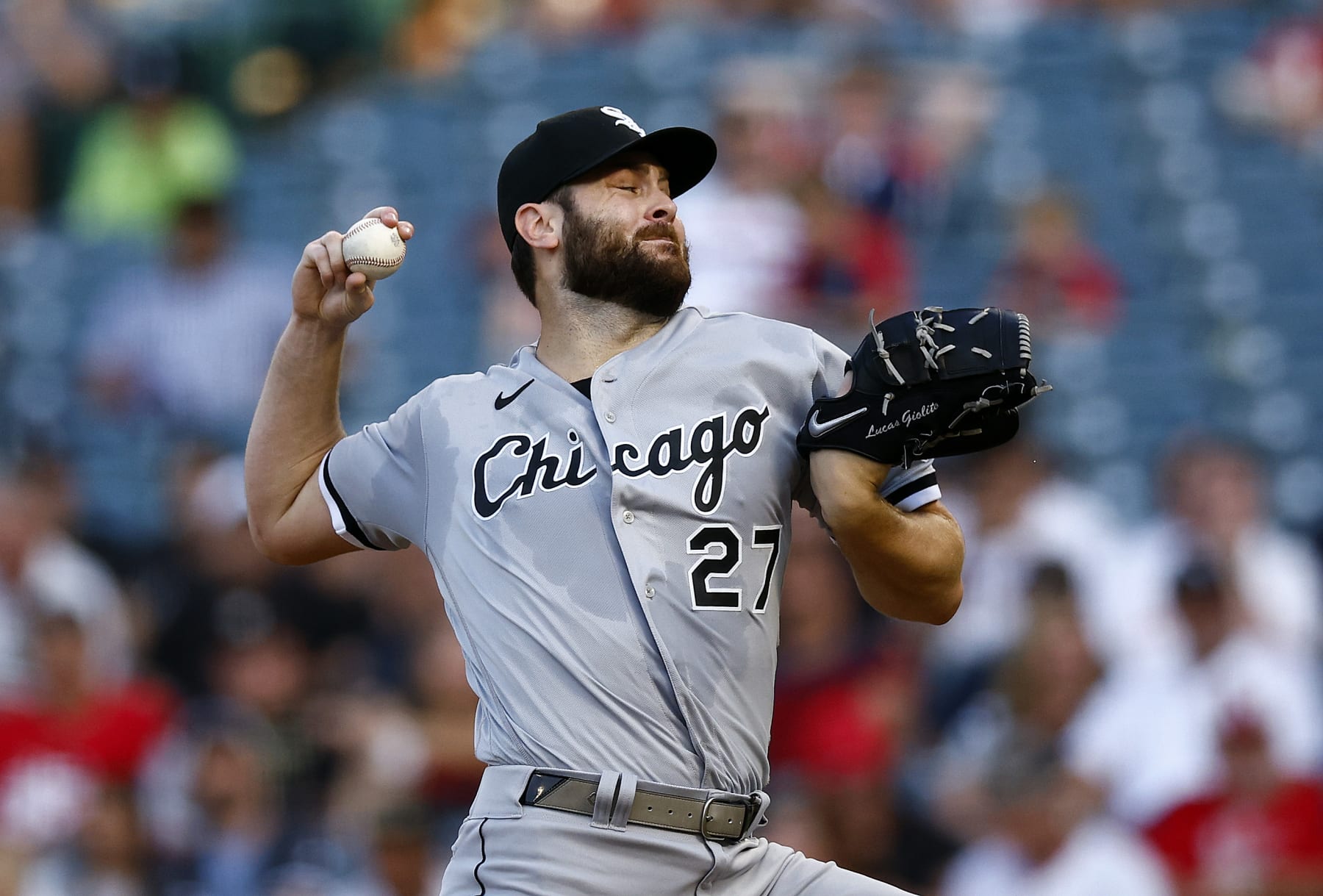 ANAHEIM, CALIFORNIA - JUNE 27: Lucas Giolito #27 of the Chicago White Sox throws against the Los Angeles Angels in the first inning at Angel Stadium of Anaheim on June 27, 2022 in Anaheim, California. (Photo by Ronald Martinez/Getty Images)
