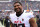 CHICAGO, ILLINOIS - 31 DESEMBER: Calais Campbell #93 dari Atlanta Falcons melakukan pemanasan sebelum pertandingan melawan Chicago Bears di Soldier Field pada 31 Desember 2023 di Chicago, Illinois.  (Foto oleh Justin Casterline/Getty Images)