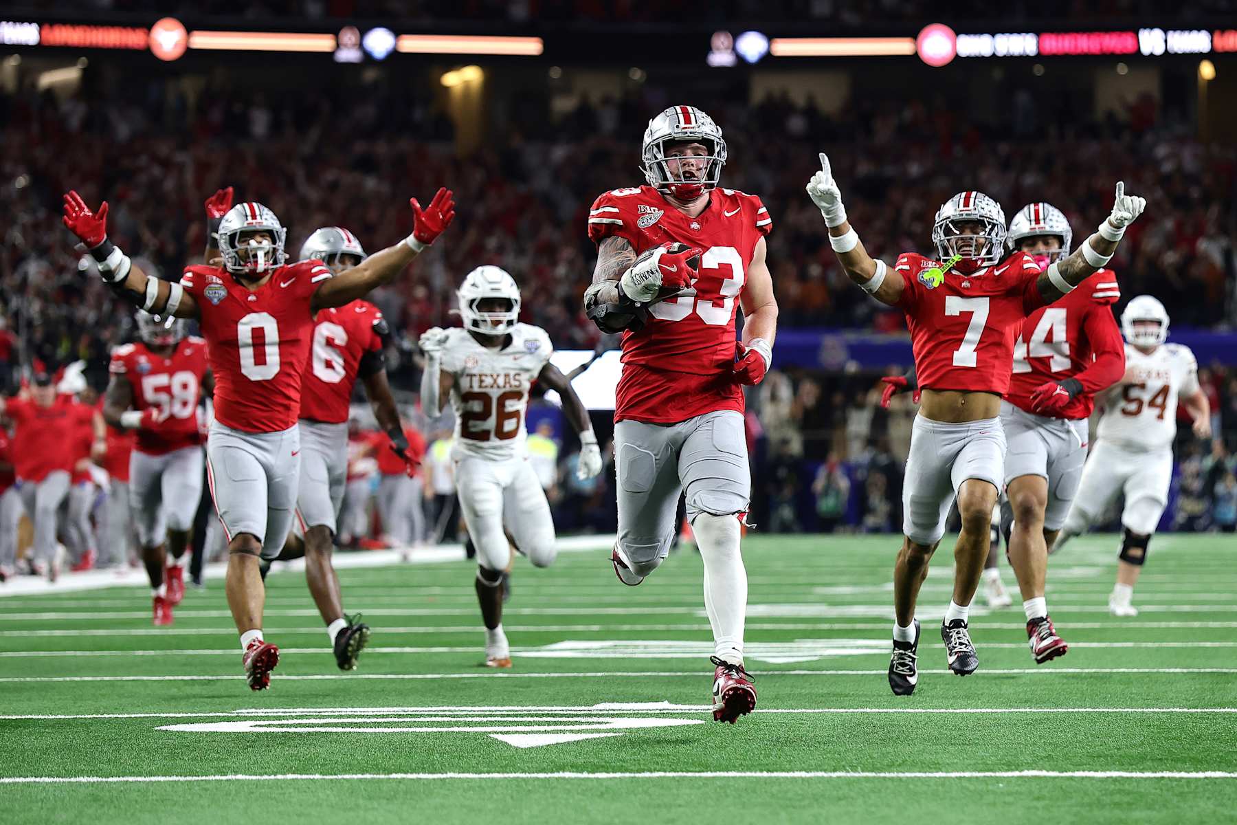 Football ARLINGTON, TEXAS - JANUARY 10: Jack Sawyer #33 of the Ohio State Buckeyes runs with the ball after recovering a fumble in the fourth quarter against the Texas Longhorns during the Goodyear Cotton Bowl at AT&T Stadium on January 10, 2025 in Arlington, Texas. (Photo by Alex Slitz/Getty Images)