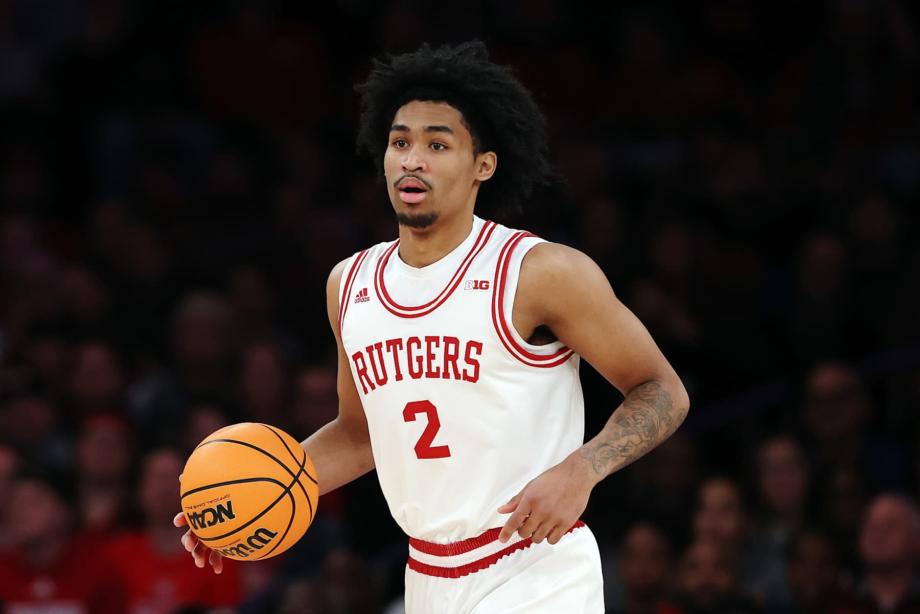 basketball NEW YORK, NEW YORK - JANUARY 25: Dylan Harper #2 of the Rutgers Scarlet Knights dribbles during the first half against the Michigan State Spartans at Madison Square Garden on January 25, 2025 in New York City. (Photo by Sarah Stier/Getty Images)