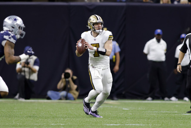 Taysom Hill: Breaking News, Rumors & Highlights