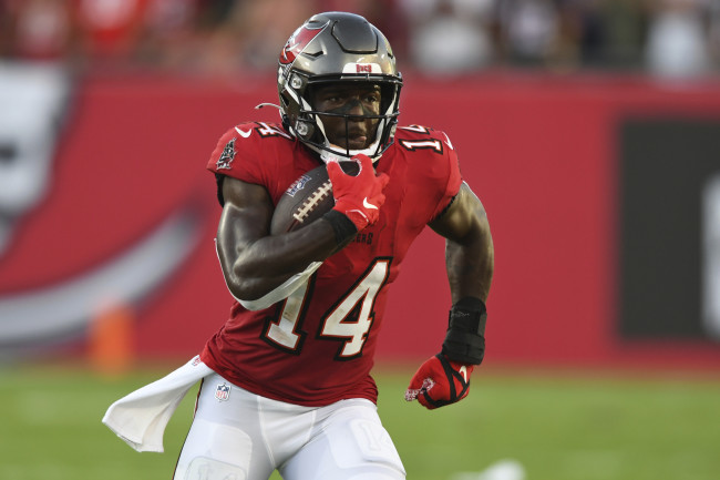 Injured WR Godwin back on practice field for Buccaneers