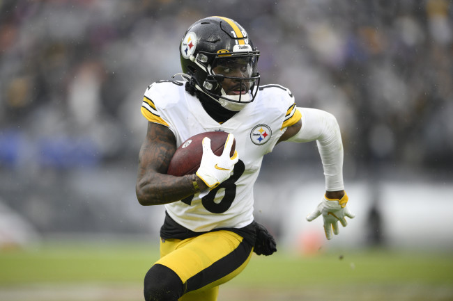 Steelers WR Diontae Johnson sued for allegedly no-showing at his own youth  camp