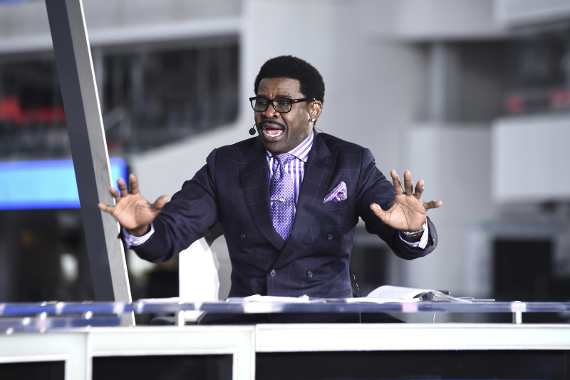 Michael Irvin Says Priceless Family-Inspired Diamond Necklace Was Stolen at Miami Hotel