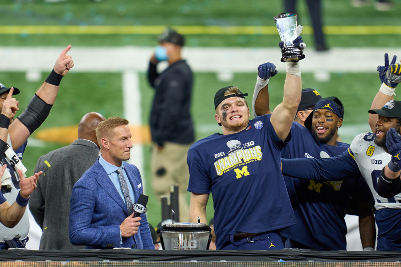 Michigan's Aidan Hutchinson: Big Ten's Defensive Player of the Year