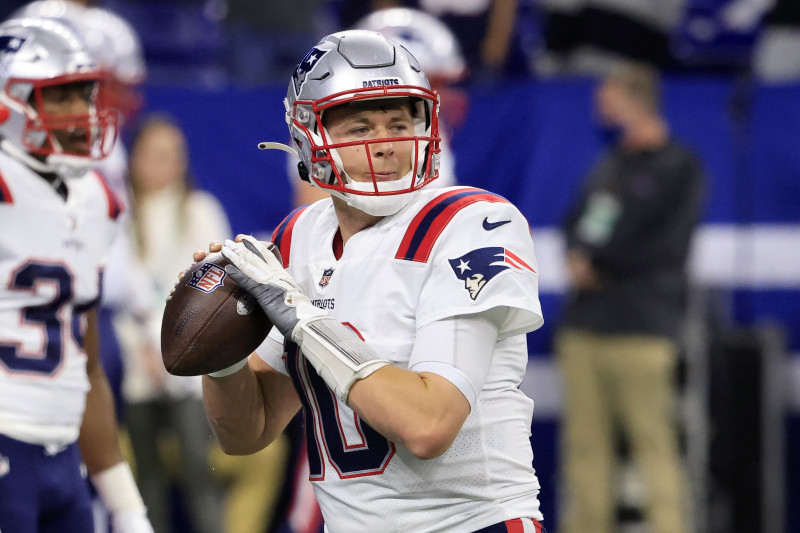 Mac Jones' impressive Patriots debut stokes growing excitement