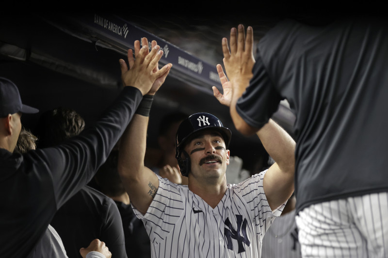 Yankees' Matt Carpenter reacts to increased outfield responsibility 
