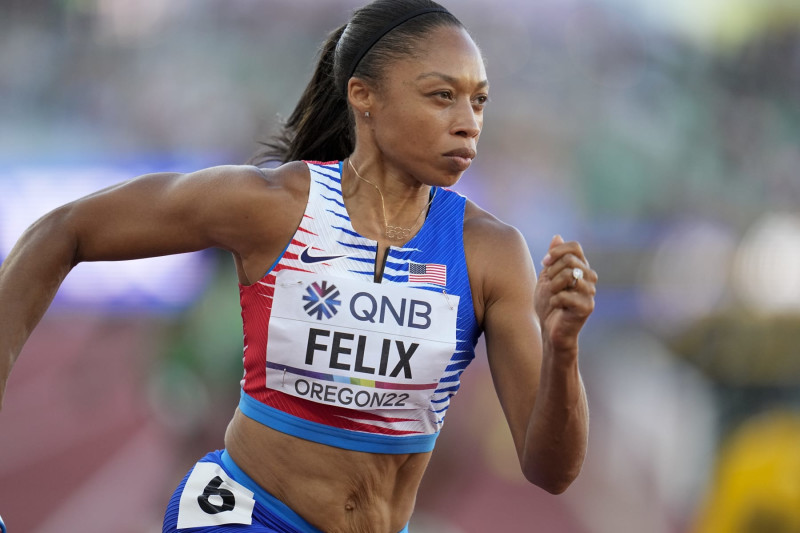 Allyson Felix Wins Bronze in 4x400-Meter Mixed Relay with Team USA in ...