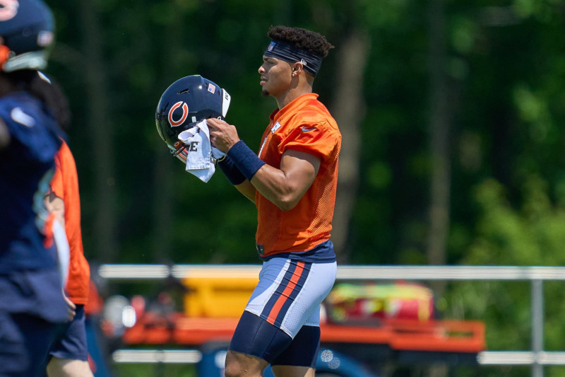 Why some believe Chicago Bears quarterback Justin Fields will