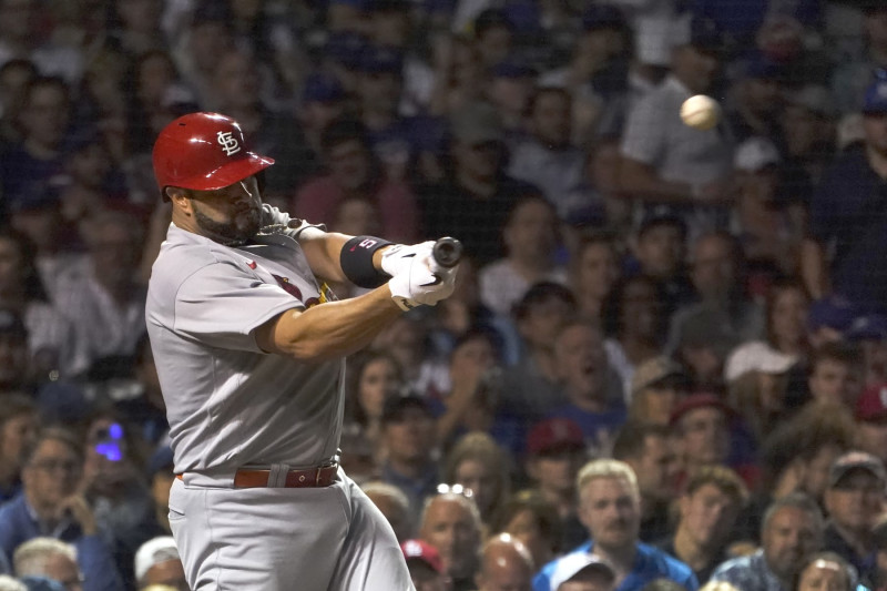 FOX2now on X: HE DID IT!!! Albert Pujols officially joins the 700