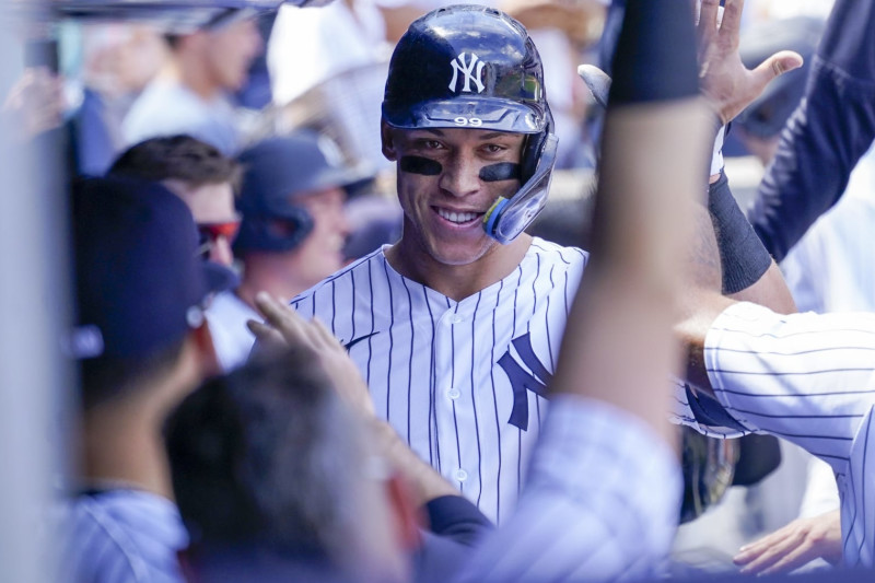 Mark McGwire Expects New York Yankees OF Aaron Judge Will Break Home Run  Record - Sports Illustrated NY Yankees News, Analysis and More