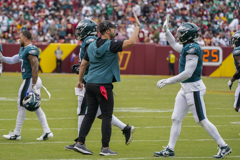 Eagles star Haason Reddick posted 2nd best NFL 4th-quarter pass