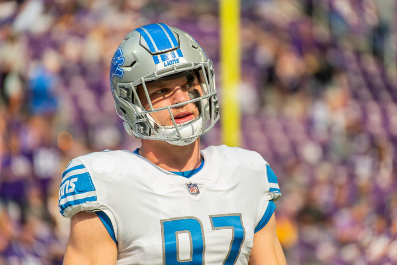 Aidan Hutchinson Is The Kneecap-Biting Force Of Nature Dan Campbell And The  Detroit Lions Have Been Longing For