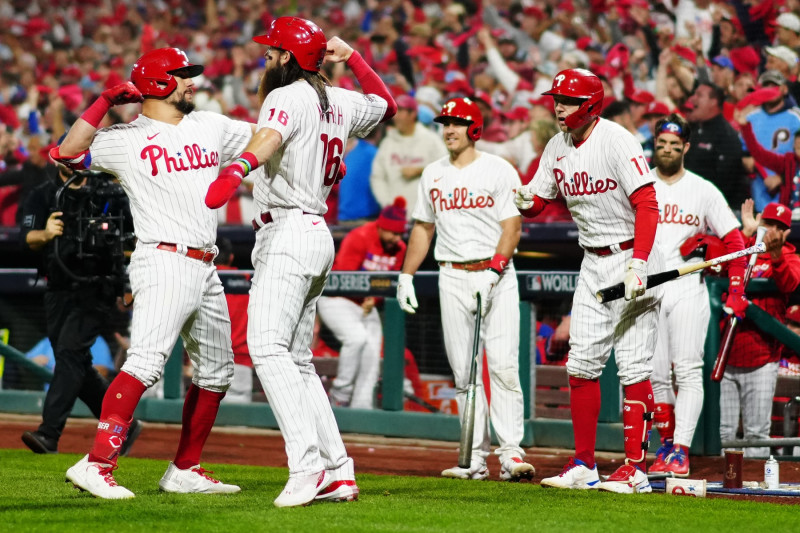 World Series: Philadelphia Phillies tie record with 5 home runs