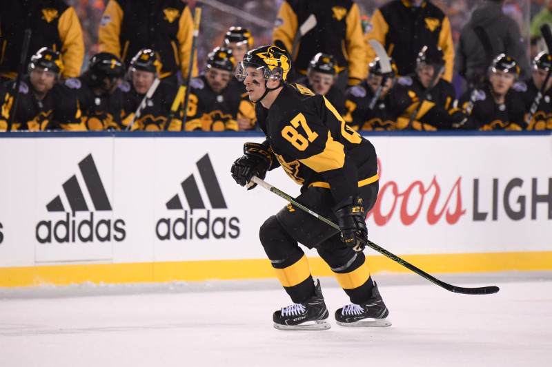 Penguins, Bruins Unveil 2023 Winter Classic Uniforms – SportsLogos