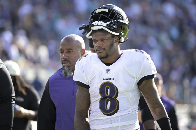 JACKSONVILLE, FL - NOVEMBER 27: Baltimore Ravens quarterback Lamar Jackson  (8) during the game between the Baltimore Ravens and the Jacksonville  Jaguars on November 27, 2022 at TIAA Bank Field in Jacksonville