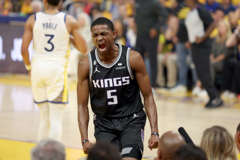 Kings' De'Aaron Fox Says He Will Play In Game 5 Vs. Warriors Despite ...