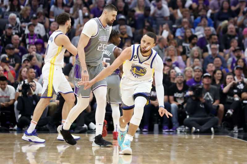 SACRAMENTO, CALIFORNIA - APRIL 26: Stephen Curry #30 of the Golden State Warriors reacts after making a basket against the Sacramento Kings during Game Five of the Western Conference First Round Playoffs at Golden 1 Center on April 26, 2023 in Sacramento, California. NOTE TO USER: User expressly acknowledges and agrees that, by downloading and or using this photograph, User is consenting to the terms and conditions of the Getty Images License Agreement. (Photo by Ezra Shaw/Getty Images)