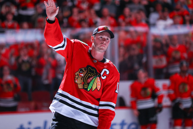 Blackhawks Legend Jonathan Toews 'Not Fully Retiring' from NHL, Will Take  Time Away | News, Scores, Highlights, Stats, and Rumors | Bleacher Report