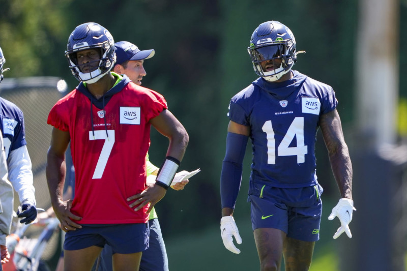 DK Metcalf & Michael Jackson Battling And Other Observations From Day 3 Of  2023 Seahawks Training Camp
