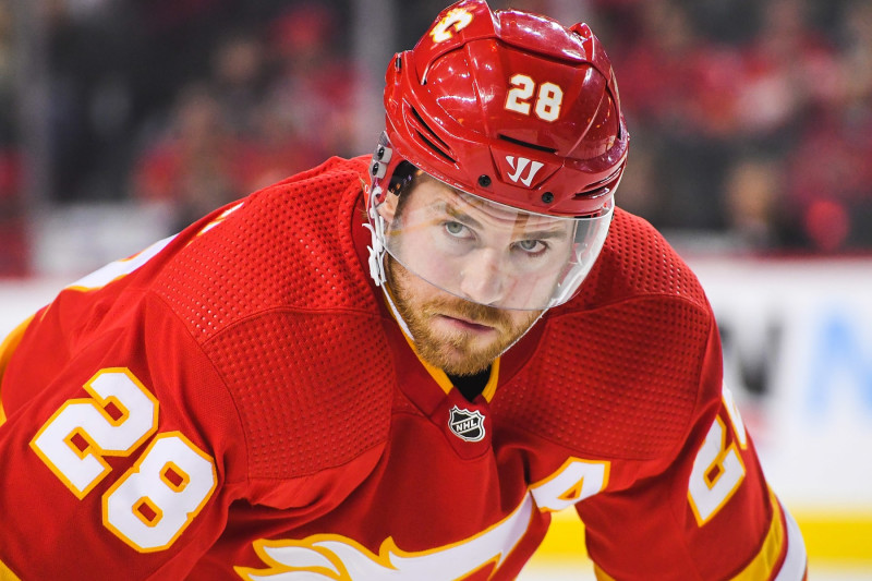 CALGARY, CANADA - APRIL 2: Elias Lindholm #28 of the Calgary Flames in action against the Anaheim Ducks during an NHL game at Scotiabank Saddledome on April 2, 2023 in Calgary, Alberta, Canada. The Flames defeated the Ducks 5-4. (Photo by Derek Leung/Getty Images)