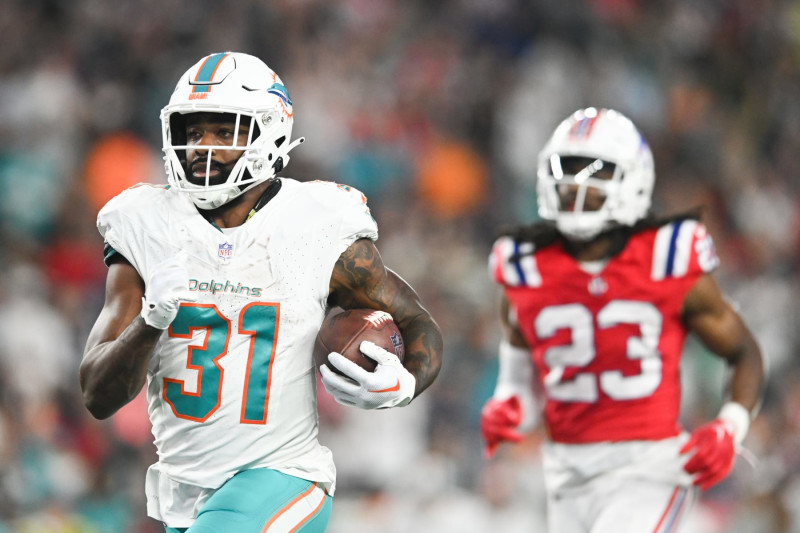 Dolphins go 2-0 on the road before heading home