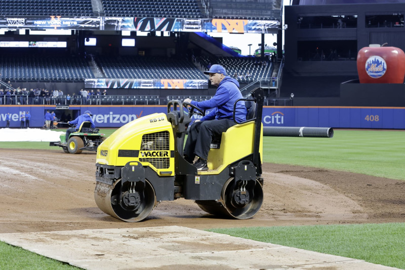 Cubs at Reds postponed due to rain, rescheduled Sept. 1