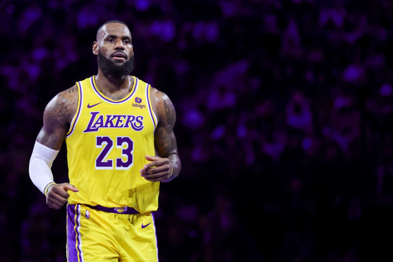 Lakers LeBron James Still in His Prime at Age 38 Pacers Rick Carlisle Says News Scores Highlights Stats and Rumors Bleacher Report