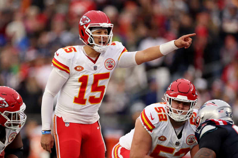 FOXBOROUGH, MASSACHUSETTS - DECEMBER 17: Patrick Mahomes #15 of the Kansas City Chiefs calls a play during the second half against the New England Patriots at Gillette Stadium on December 17, 2023 in Foxborough, Massachusetts. (Photo by Maddie Meyer/Getty Images)