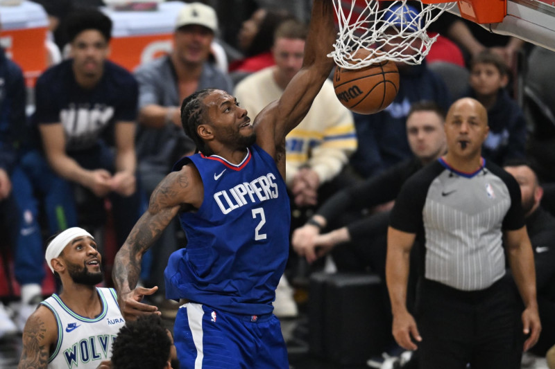 Clippers Kawhi Leonard Out vs. Timberwolves with Back Spasms Left Arena amid Injury News Scores Highlights Stats and Rumors Bleacher Report