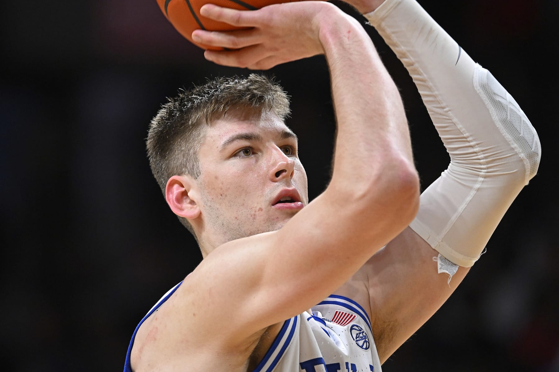 Video: Duke&rsquo;s Kyle Filipowski Suffers Knee Injury as Wake Forest 