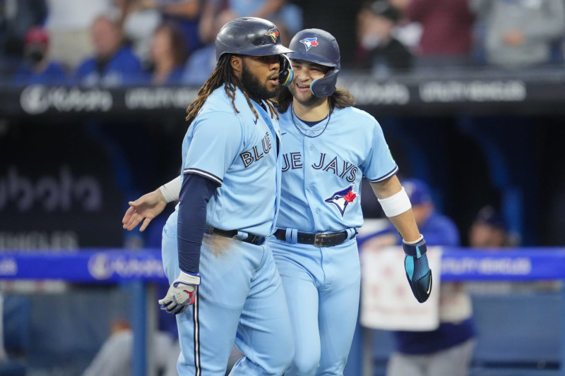 Vladimir Guerrero Jr. (L) and Bo Bichette (R)