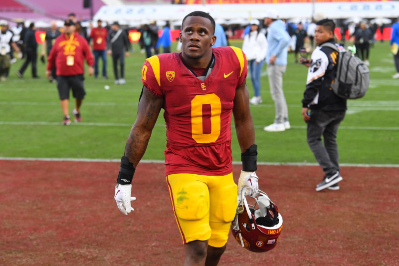 LOS ANGELES, CA - NOVEMBER 18: USC Trojans running back MarShawn Lloyd (0) looks on as he walks off the field after a college football game between the UCLA Bruins and the USC Trojans on November 18, 2023, at Los Angeles Memorial Coliseum in Los Angeles, CA. (Photo by Brian Rothmuller/Icon Sportswire via Getty Images)